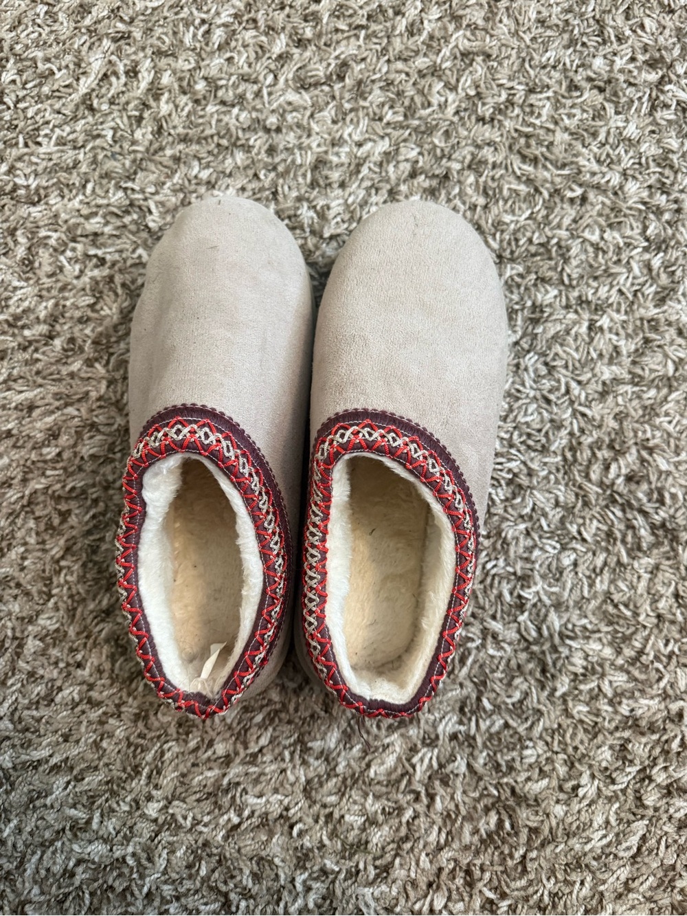 Cozy Women's Cream Suede Slip-On Slippers with Red Trim
